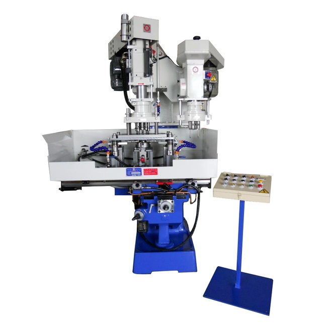 Drilling & tapping compound machine with multi-spindle