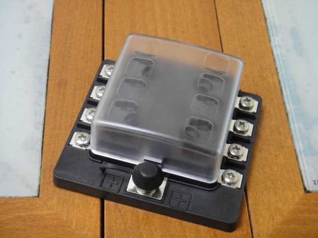 Screw Type Fuse Block for Mini Fuses and or Micro II Fuses